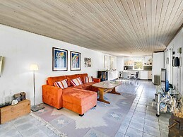 5 Star Holiday Home in Roslev