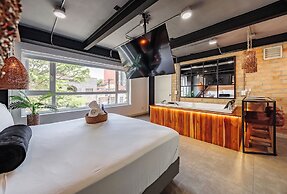 Hotel One Laureles