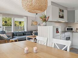 5 Star Holiday Home in Dronningmolle