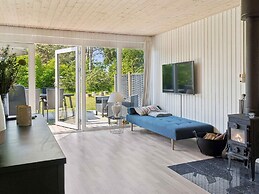 5 Star Holiday Home in Vaeggerlose