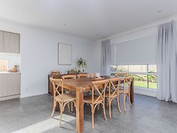 Sugar Shore Retreat