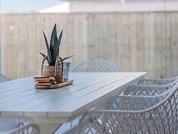 Sugar Shore Retreat