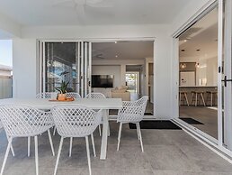 Sugar Shore Retreat