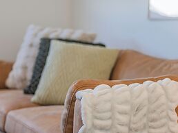 Sugar Shore Retreat