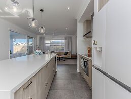 Sugar Shore Retreat
