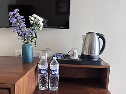 Q 23 Resort Candolim Beach