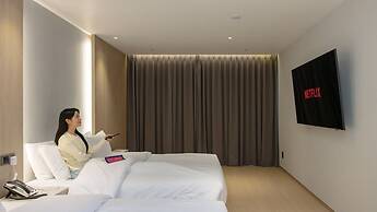 Hound Hotel Pohang Yeongildae