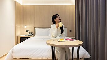 Hound Hotel Pohang Yeongildae