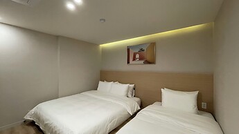BUTTON HOTEL Yangsan Sports Complex