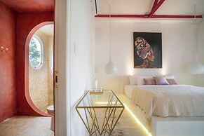 RIA ULUWATU Tropical Chic Hotel