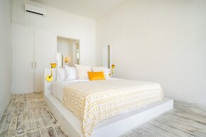 RIA ULUWATU Tropical Chic Hotel