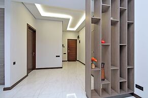 Apartment by Luxe Group TT666