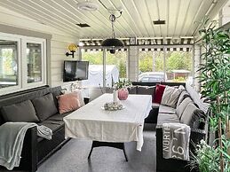 6 Person Holiday Home in Gamleby