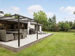 5 Star Holiday Home in Hojby