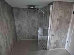 5 Star Holiday Home in Ronde