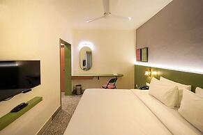 Sreenivas Lodge by Copperfolia