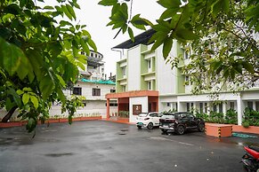 Sreenivas Lodge by Copperfolia