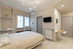 Two Combined Studios with Terrace