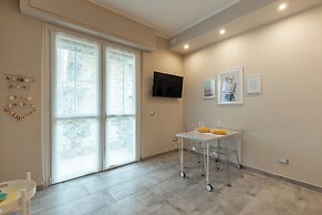 Two Combined Studios with Terrace