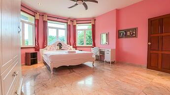 7 Bedroom Pool Villa in Kathu SV1