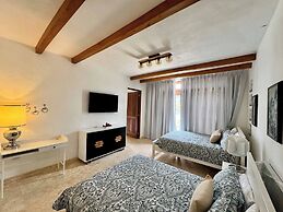 Luxurious Punta Cana Villa With Private Pool & Beach Access