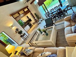 Luxurious Punta Cana Villa With Private Pool & Beach Access