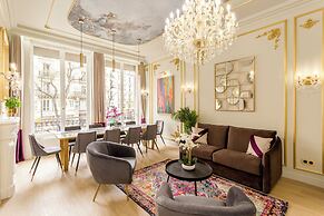 Merveil Luxury Suite - Louvre Marcel III