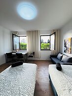 Spacious Budget Home Garden Stay