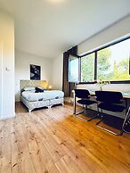 Spacious Budget Home Garden Stay
