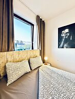 Spacious Budget Home Garden Stay