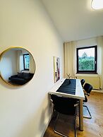Spacious Budget Home Garden Stay