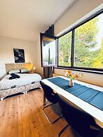 Spacious Budget Home Garden Stay
