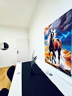 Spacious Budget Home Garden Stay
