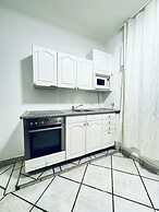 Spacious Budget Home Garden Stay