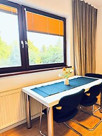 Spacious Budget Home Garden Stay