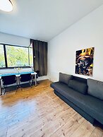 Spacious Budget Home Garden Stay