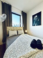 Spacious Budget Home Garden Stay
