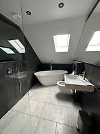 2-bed - Sleeps 6 - Pet Friendly With Free Parking