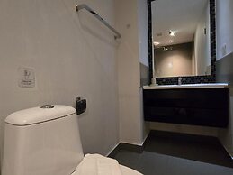 1 BR Condo in good location NV402