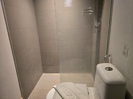 1 BR Condo in good location NV402