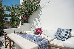Villa Pathos by Apleton Villas Paros