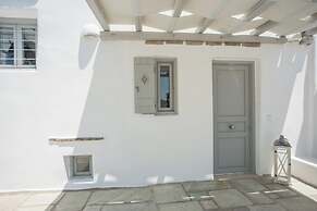 Villa Pathos by Apleton Villas Paros