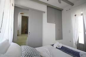 Villa Pathos by Apleton Villas Paros