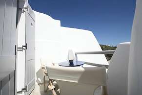 Villa Pathos by Apleton Villas Paros