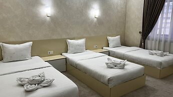 Ohu Palace Hotel