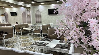 Ohu Palace Hotel