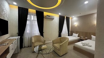 Ohu Palace Hotel