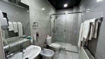 Ohu Palace Hotel