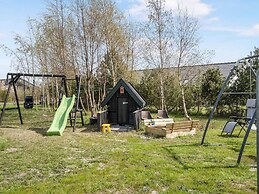 5 Star Holiday Home in Vaeggerlose