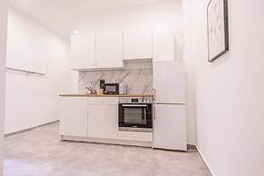 Group Friendly 4BR Near Westbahnhof